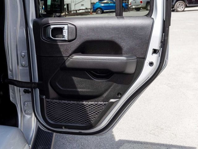 2023 Jeep Wrangler 4xe Sahara - 23077039 - 10
