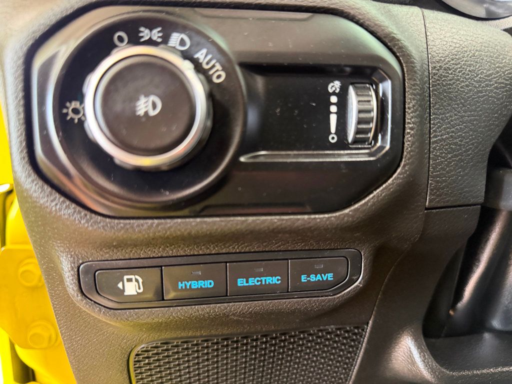 2023 Jeep Wrangler 4xe Sahara 4x4 - 23030483 - 25