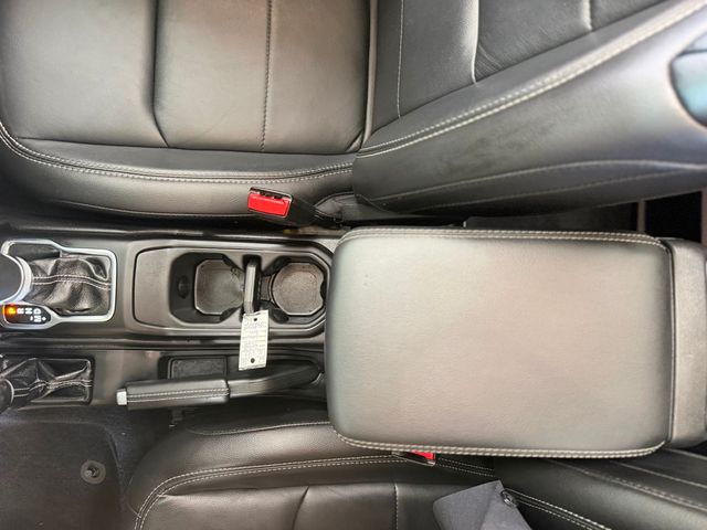 2023 Jeep Wrangler 4xe Sahara 4x4 - 23030483 - 30