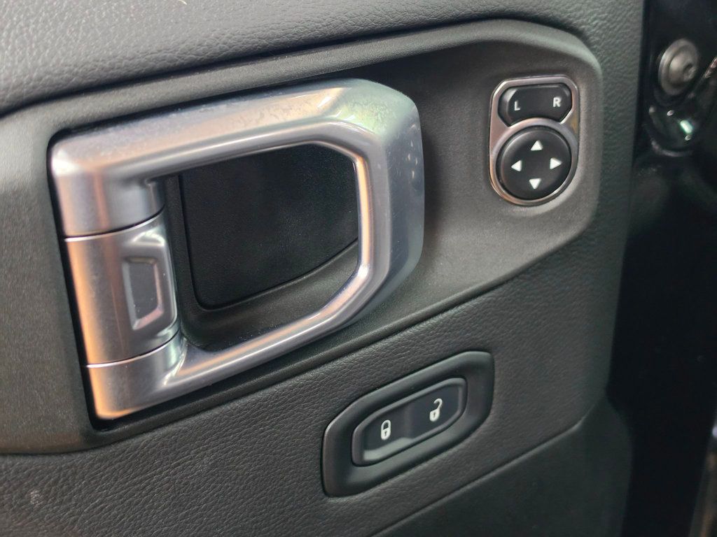 2023 Jeep Wrangler 4xe Sahara 4x4 - 23058725 - 16