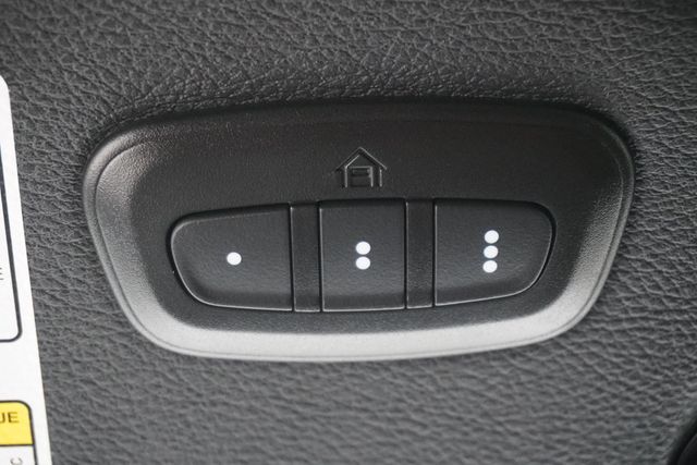 2023 Jeep Wrangler 4xe Sahara 4x4 - 22955235 - 24