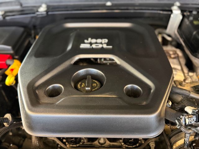 2023 Jeep Wrangler 4xe Sahara 4x4 - 23046509 - 37