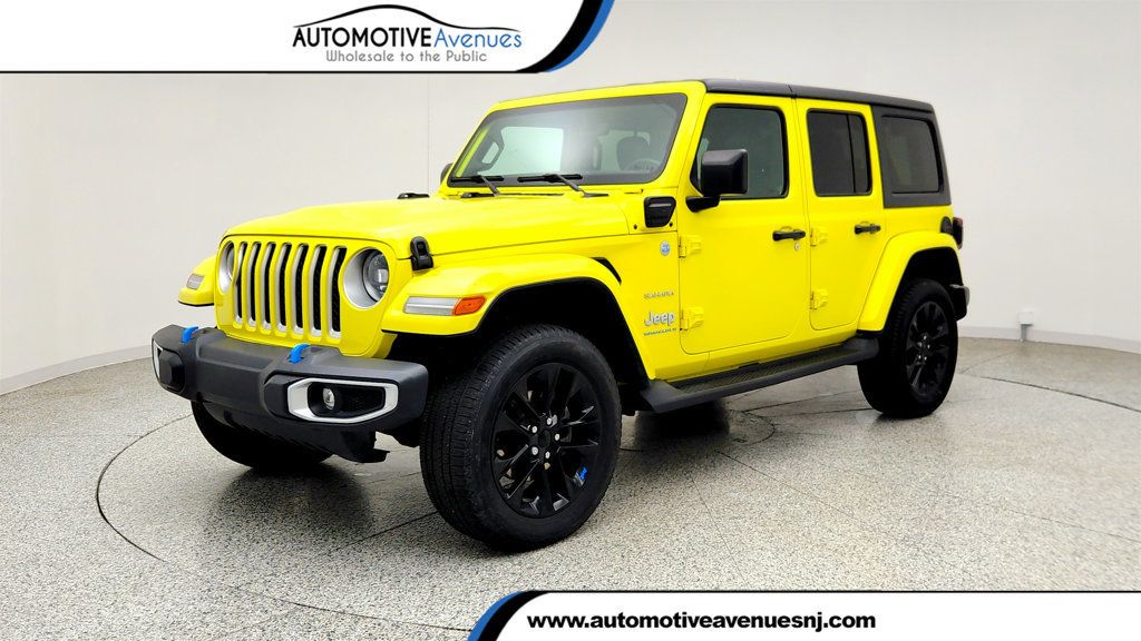 2023 Jeep Wrangler 4xe Sahara 4x4 w/ Black Hard Top & Cold Weather Group - 23043144 | Video 1