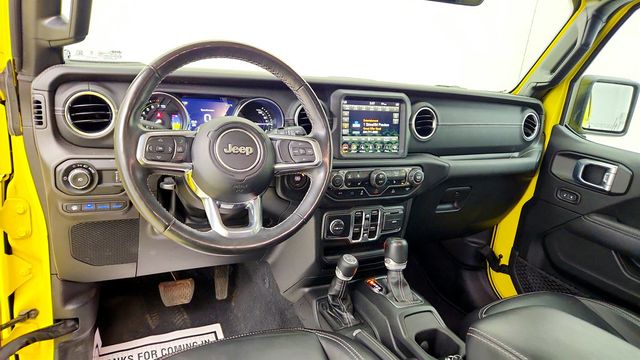 2023 Jeep Wrangler 4xe Sahara 4x4 w/ Black Hard Top & Cold Weather Group - 23043144 - 10