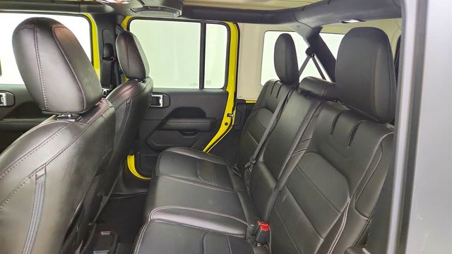 2023 Jeep Wrangler 4xe Sahara 4x4 w/ Black Hard Top & Cold Weather Group - 23043144 - 21