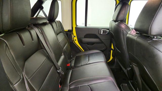 2023 Jeep Wrangler 4xe Sahara 4x4 w/ Black Hard Top & Cold Weather Group - 23043144 - 22
