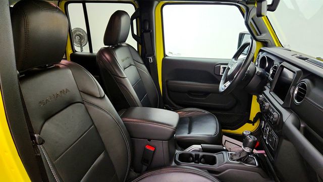 2023 Jeep Wrangler 4xe Sahara 4x4 w/ Black Hard Top & Cold Weather Group - 23043144 - 23