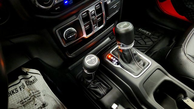 2023 Jeep Wrangler 4xe Sahara 4x4 w/ Cold Weather Group & Black 3-Piece Hard Top - 23039460 - 14