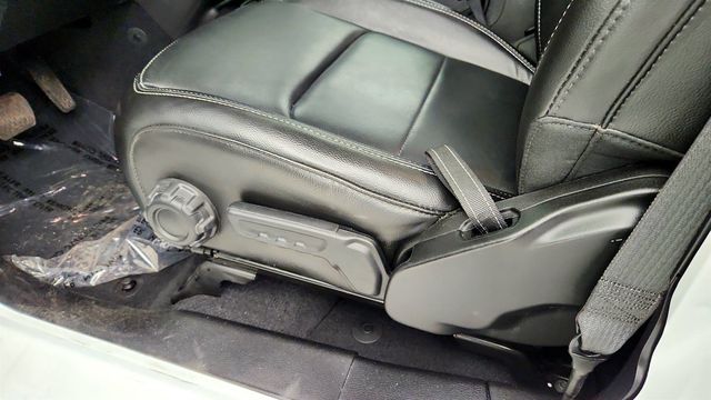 2023 Jeep Wrangler 4xe Sahara 4x4 w/ Cold Weather Group, Dual-Top Group & Side Steps - 23035204 - 9