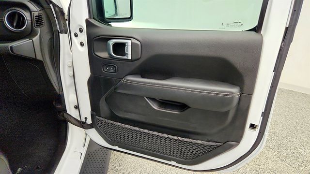 2023 Jeep Wrangler 4xe Sahara 4x4 w/ Cold Weather Group, Dual-Top Group & Side Steps - 23035204 - 23