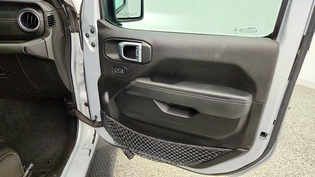 2023 Jeep Wrangler 4xe Sahara 4x4 w/ Hard Top & Cold Weather Group - 23032079 - 25