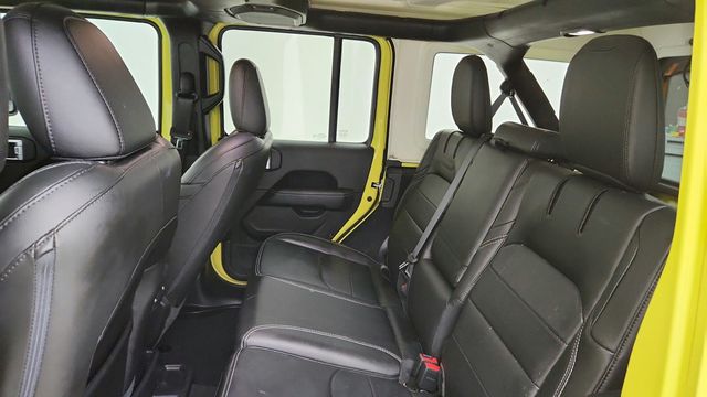 2023 Jeep Wrangler 4xe Sahara 4x4 with Hardtop & Cold Weather Group - 22949790 - 20
