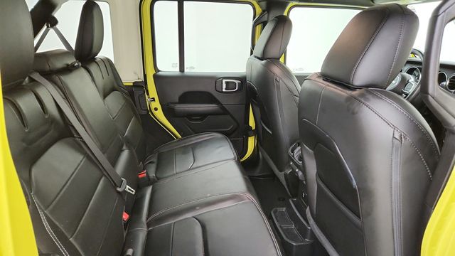 2023 Jeep Wrangler 4xe Sahara 4x4 with Hardtop & Cold Weather Group - 22949790 - 21
