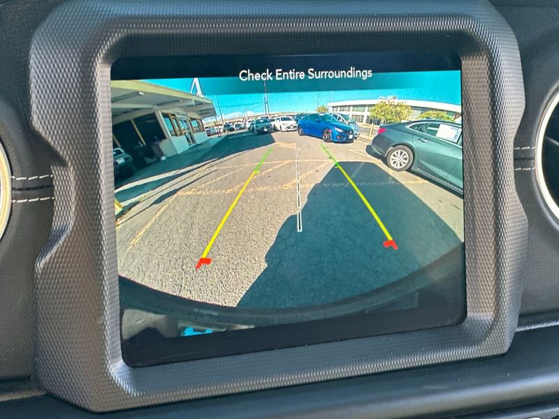 2023 Jeep Wrangler 4xe Sahara 4xe - 22952144 - 16