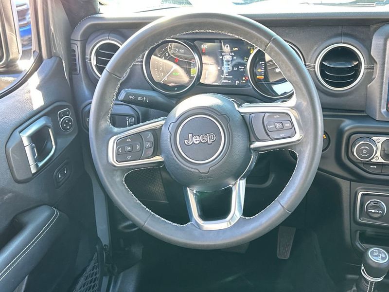 2023 Jeep Wrangler 4xe Sahara 4xe - 22952144 - 17