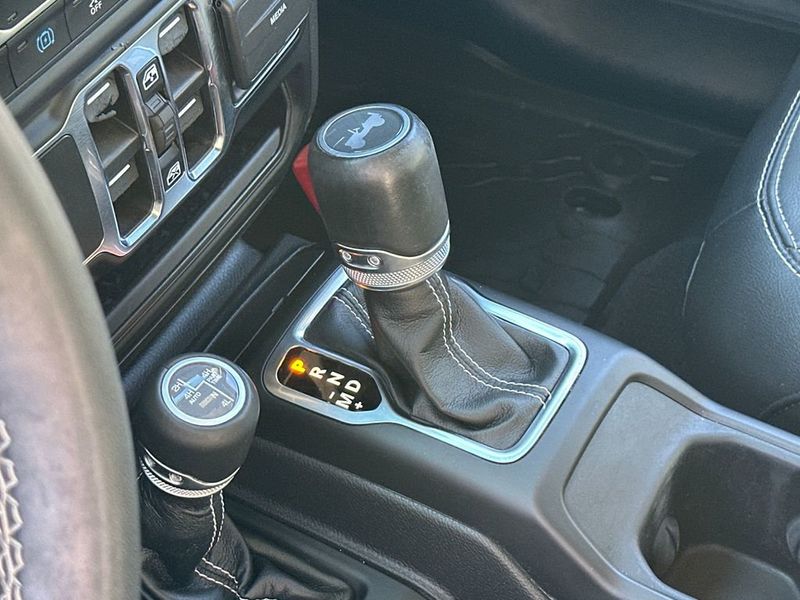 2023 Jeep Wrangler 4xe Sahara 4xe - 22952144 - 18