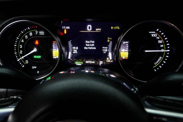 2023 Jeep Wrangler 4xe Sahara 4xe - 23022101 - 32