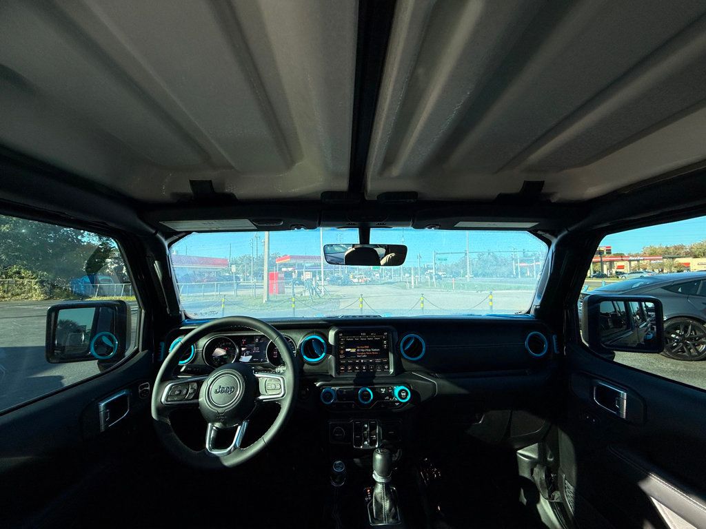 2023 Jeep Wrangler 4xe Sahara 4XE - 22956729 - 19