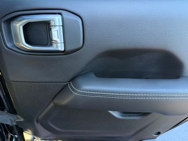 2023 Jeep Wrangler 4xe Sahara 4XE - 22956729 - 30