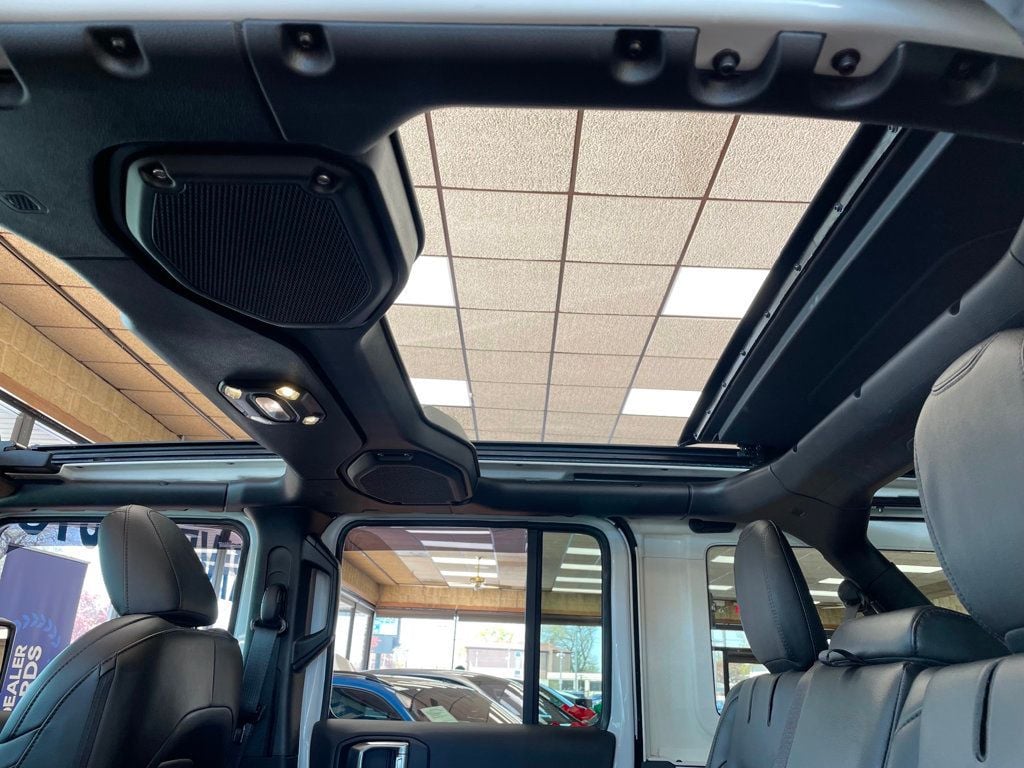 2023 Jeep Wrangler 4xe Sahara High Altitude 4x4 - 23016294 - 17