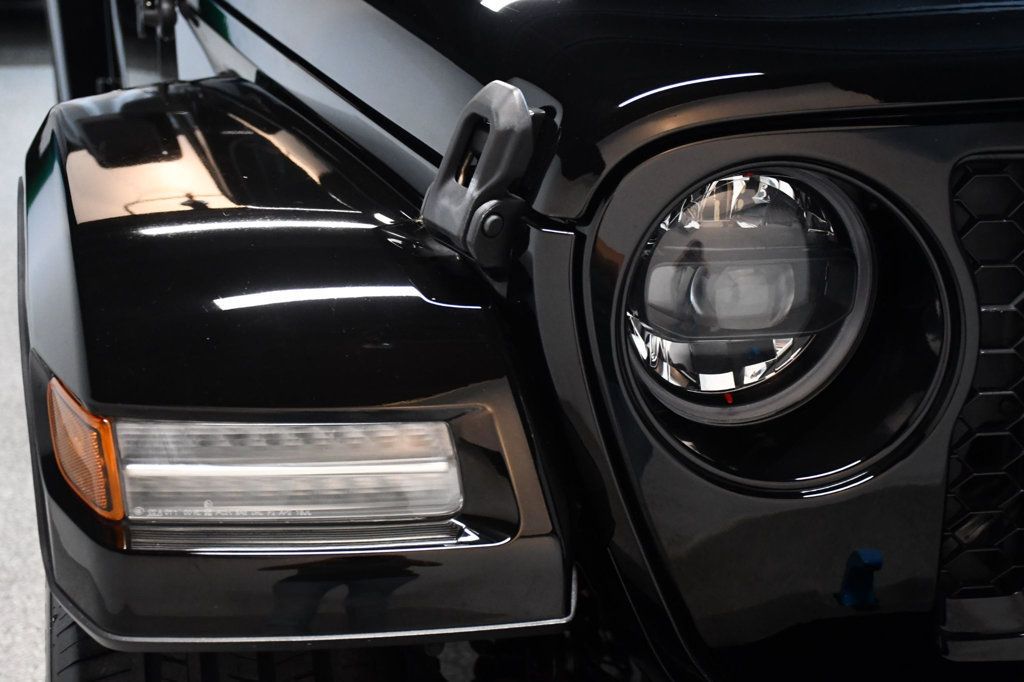 Jeep Wrangler photo 10