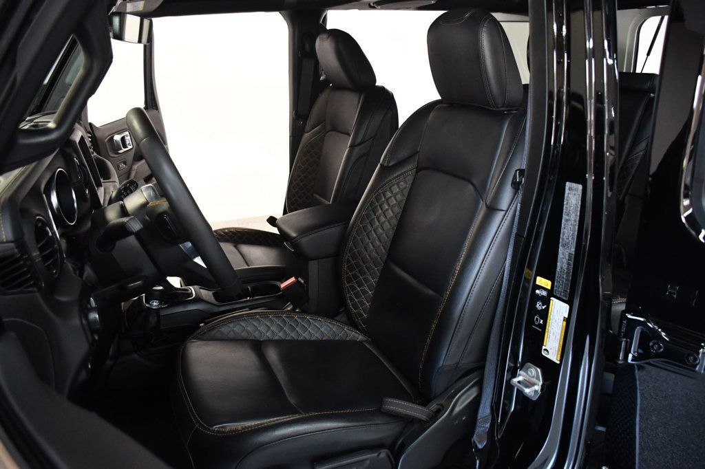Jeep Wrangler photo 31