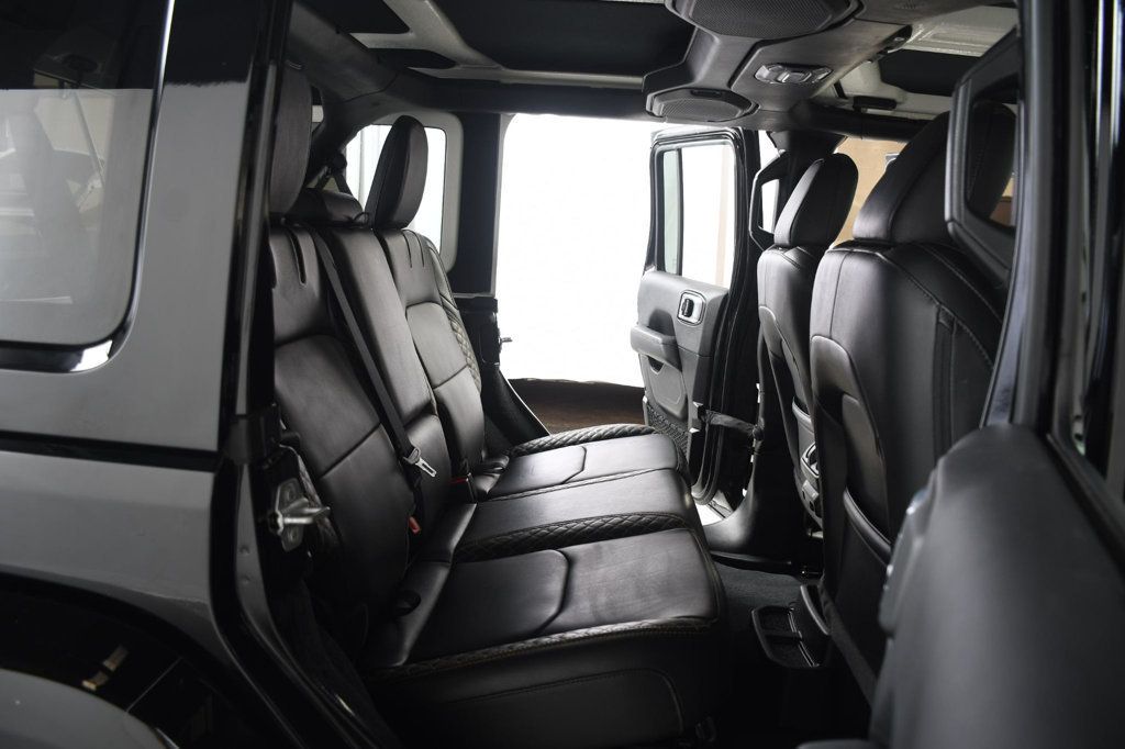 Jeep Wrangler photo 37