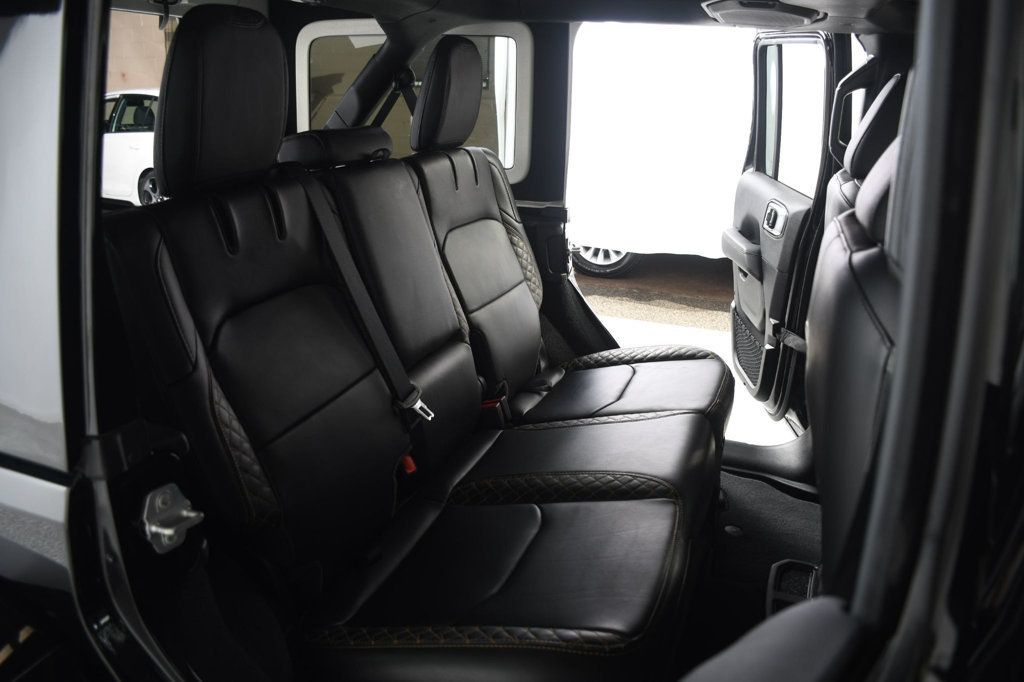Jeep Wrangler photo 38