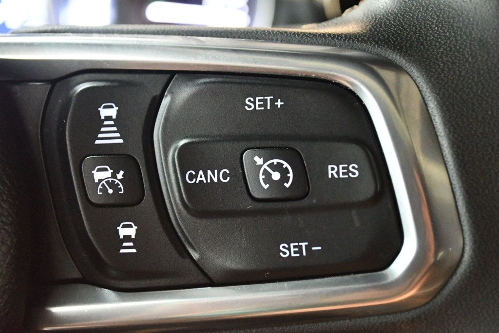 Jeep Wrangler photo 41
