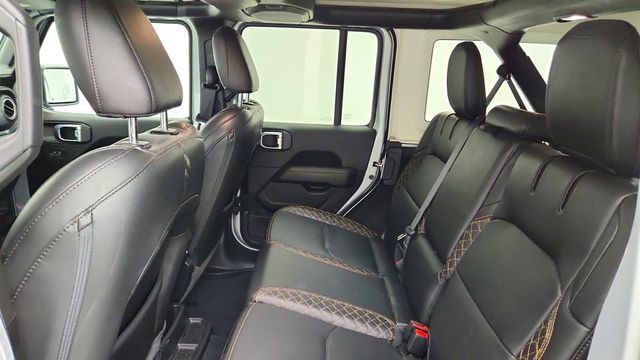 2023 Jeep Wrangler 4xe Sahara High Altitude 4x4 w/ Hard Top & Cold Weather Group - 23035828 - 20