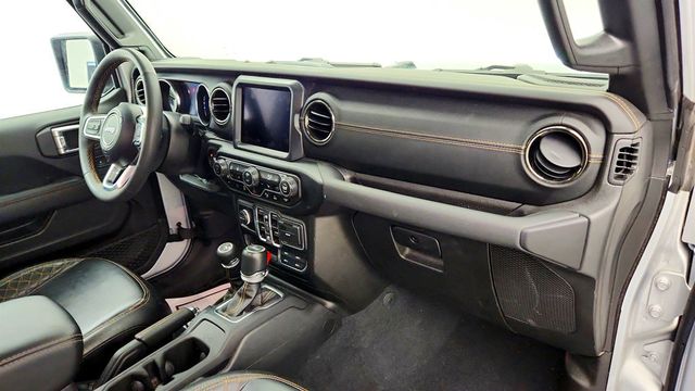 2023 Jeep Wrangler 4xe Sahara High Altitude 4x4 w/ Hard Top & Cold Weather Group - 23035828 - 24