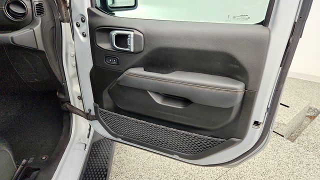 2023 Jeep Wrangler 4xe Sahara High Altitude 4x4 w/ Hard Top & Cold Weather Group - 23035828 - 25