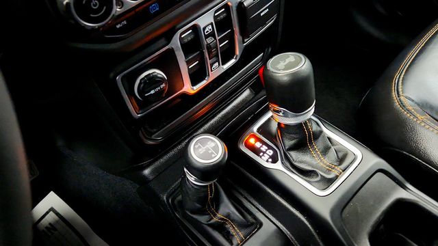 2023 Jeep Wrangler 4xe Sahara High Altitude 4x4 w/ Sky One-Touch Power Top - 23011357 - 15