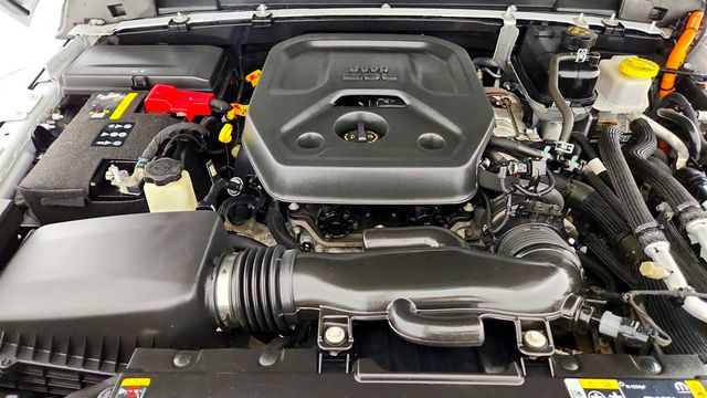 2023 Jeep Wrangler 4xe Sahara High Altitude 4x4 w/ Sky One-Touch Top - 23036821 - 26