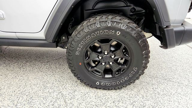 2023 Jeep Wrangler 4xe Willys 4x4 w/ Black 3-Piece Hard Top & Cold Weather Group - 23034772 - 8