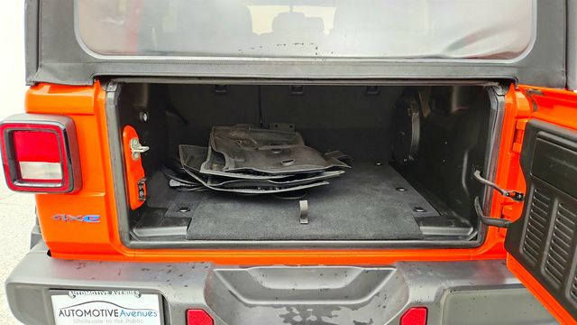 2023 Jeep Wrangler 4xe Willys 4x4 w/ Sunrider Soft Top & Rock Slider Step Assist - 23038841 - 22