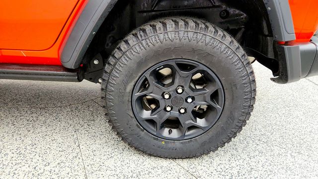 2023 Jeep Wrangler 4xe Willys 4x4 w/ Sunrider Soft Top & Rock Slider Step Assist - 23038841 - 8
