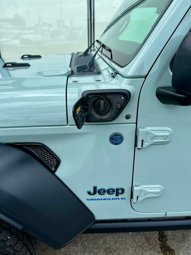 2023 Jeep Wrangler 4xe WILLYS 4XE - 23037308 - 9
