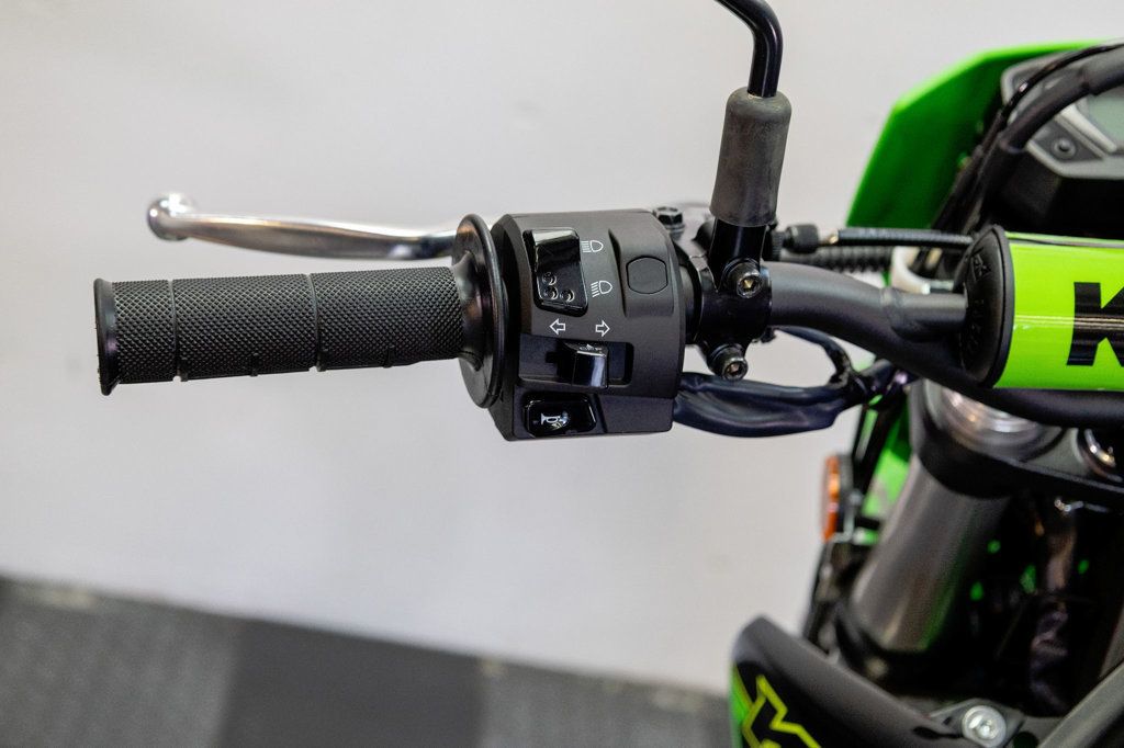 2023 KAWASAKI KLX 230 SUPER MOTO 1-OWNER VERY NICE!!! - 22932980 - 9