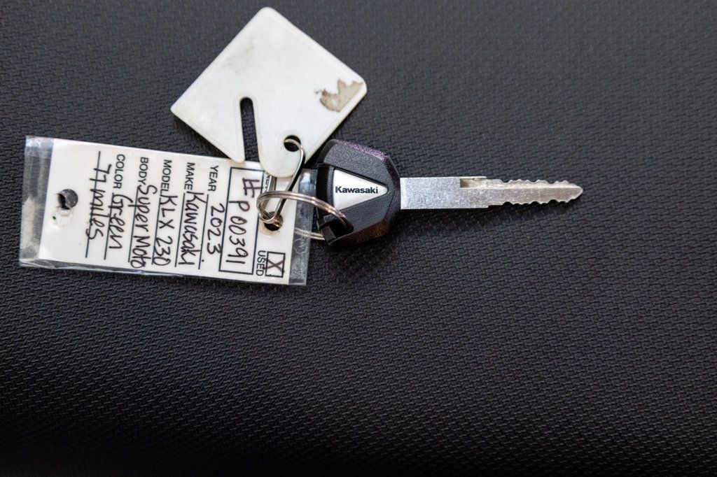 2023 KAWASAKI KLX 230 SUPER MOTO 1-OWNER VERY NICE!!! - 22932980 - 24