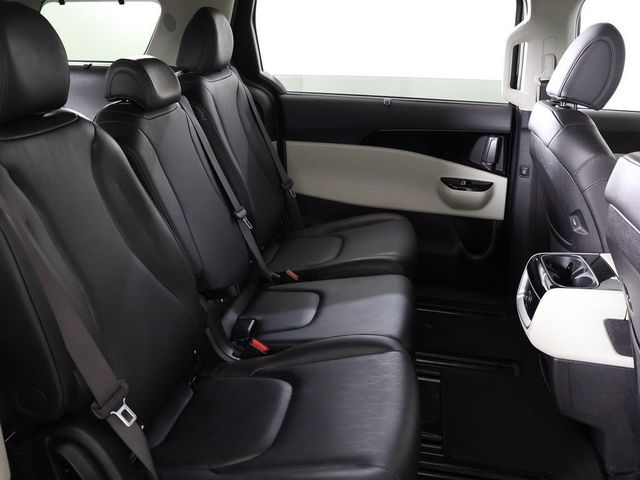 2023 Kia Carnival EX FWD - 23012537 - 32