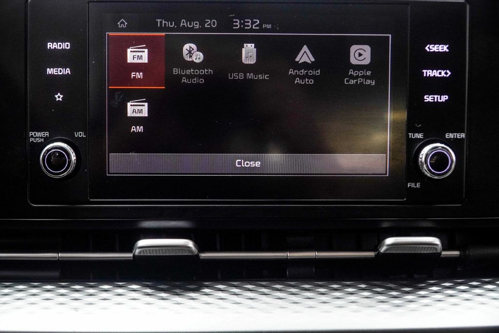 Kia Carnival photo 28