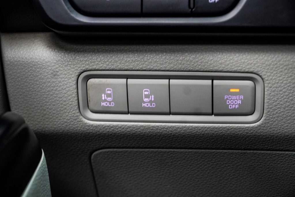 Kia Carnival photo 33