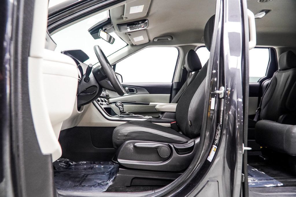 Kia Carnival photo 40