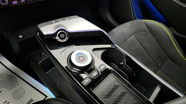 2023 Kia EV6 GT AWD - 22943196 - 16