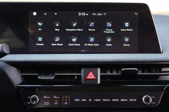 2023 Kia EV6 Wind - 23017391 - 37