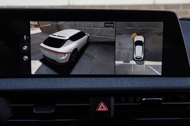 2023 Kia EV6 Wind - 23017391 - 38