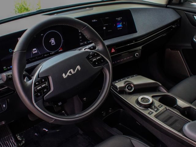 2023 Kia EV6 Wind - 23077428 - 14