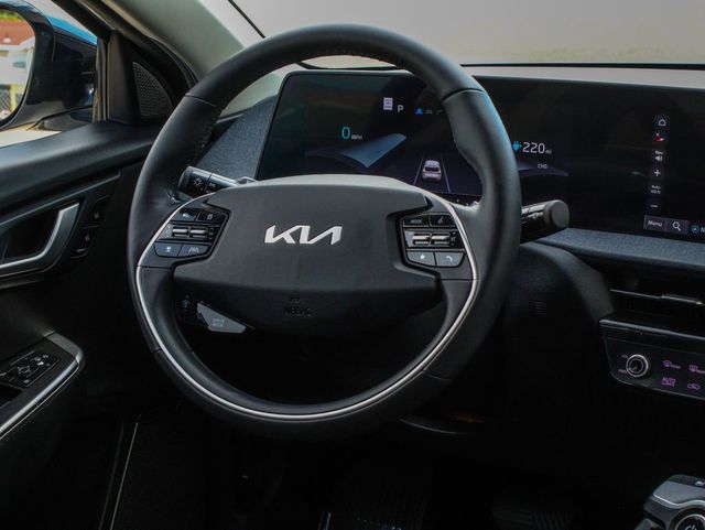 2023 Kia EV6 Wind - 23077428 - 37