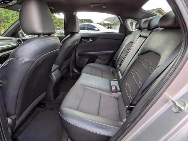 2023 Kia Forte  - 23071352 - 12